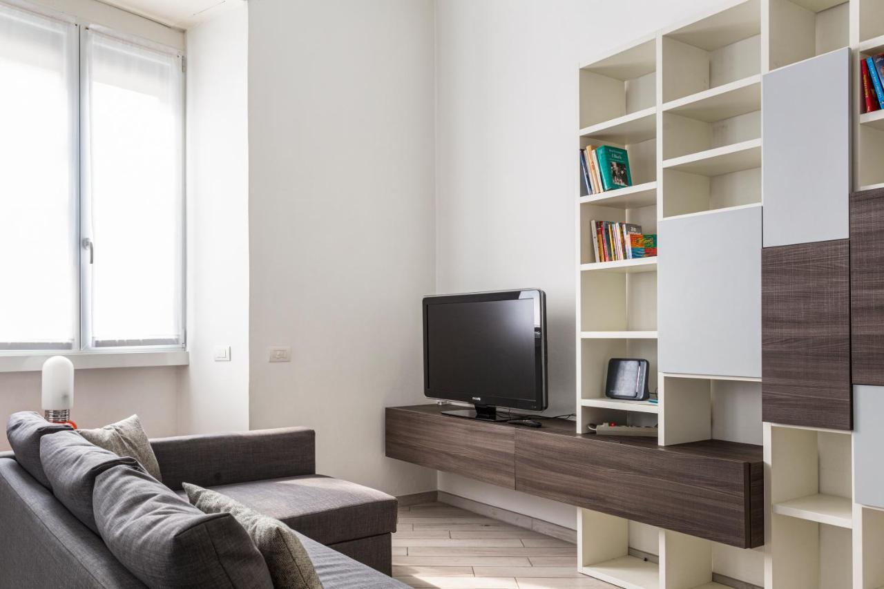 Spacious Retreat Steps From Lambrate Metro- Via Pacini Μιλάνο Εξωτερικό φωτογραφία