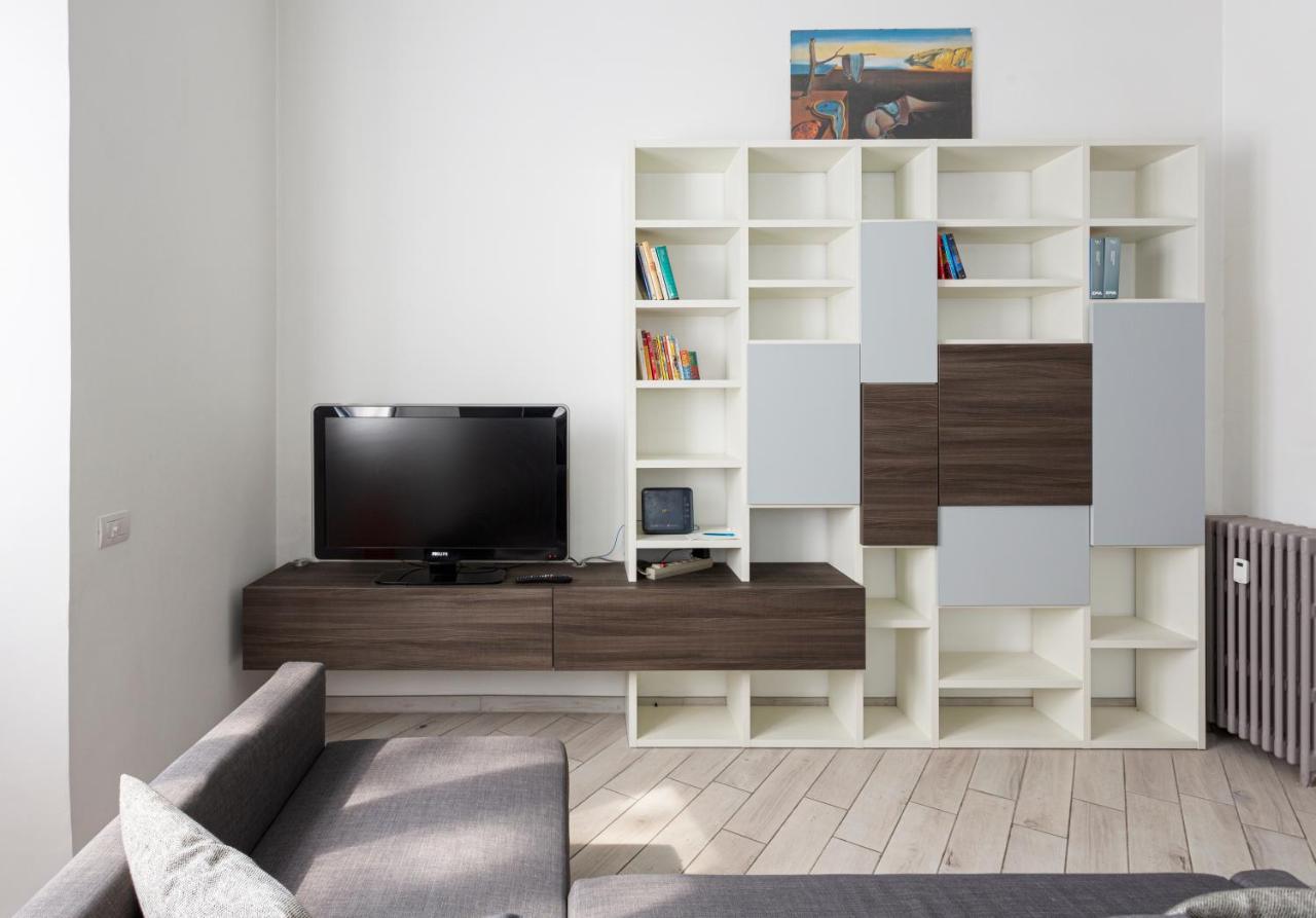 Spacious Retreat Steps From Lambrate Metro- Via Pacini Μιλάνο Εξωτερικό φωτογραφία