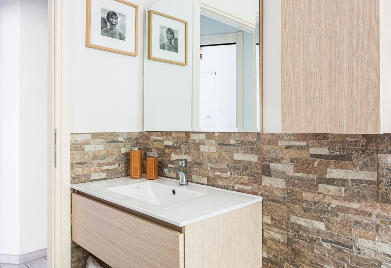 Spacious Retreat Steps From Lambrate Metro- Via Pacini Μιλάνο Εξωτερικό φωτογραφία